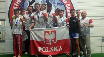 Podwójne uderzenie wojowników Marky-Mark