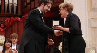 Piotrkowianka wręczała nagrodę w Konkursie Chopinowskim