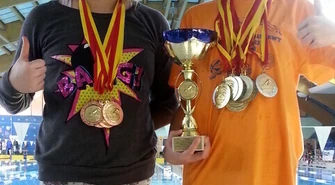  Piotrkowskie delfinki biją kolejne rekordy