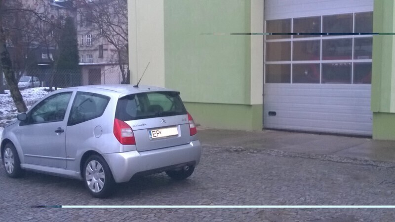 Zdjęcie 2: Nie blokuj wyjazdu strażakom!