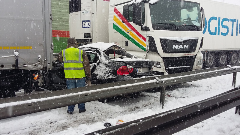 Zdjęcie 5: Wypadek na S8. Jedna osoba zginęła