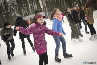 Będą ślizgać się do północy