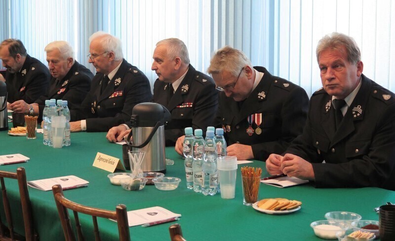 Zdjęcie 2: Wreszcie dostaną podwyżki? 