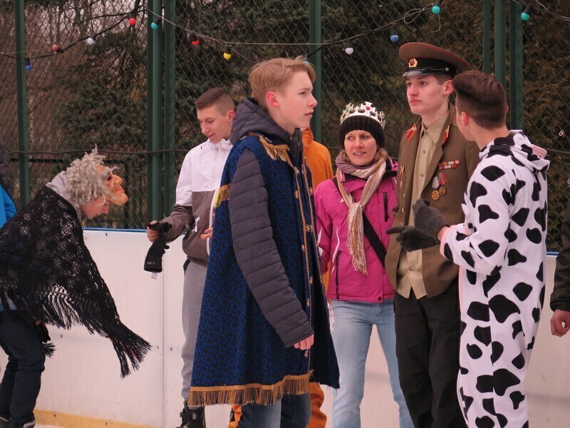 Zdjęcie 3: Tłusty czwartek na łyżwach 