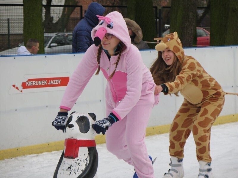 Zdjęcie 15: Tłusty czwartek na łyżwach 