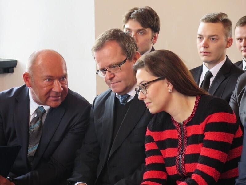 Zdjęcie 6: Absolwenci Haeringa odbierali dyplomy na Zamku 