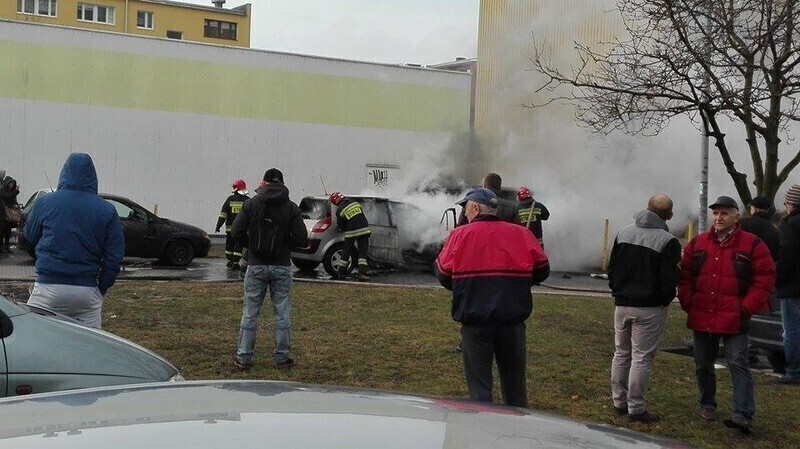 Zdjęcie 7: Pożar dwóch samochodów