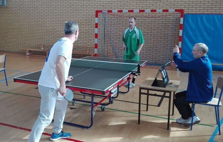 Łęki Szlacheckie górą na swoim terenie