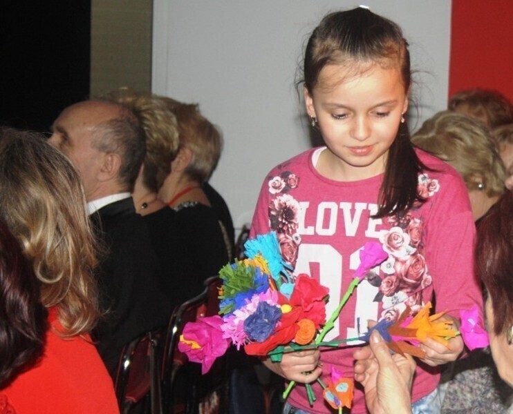 Zdjęcie 7: Dzień Kobiet z Klubem Seniora 