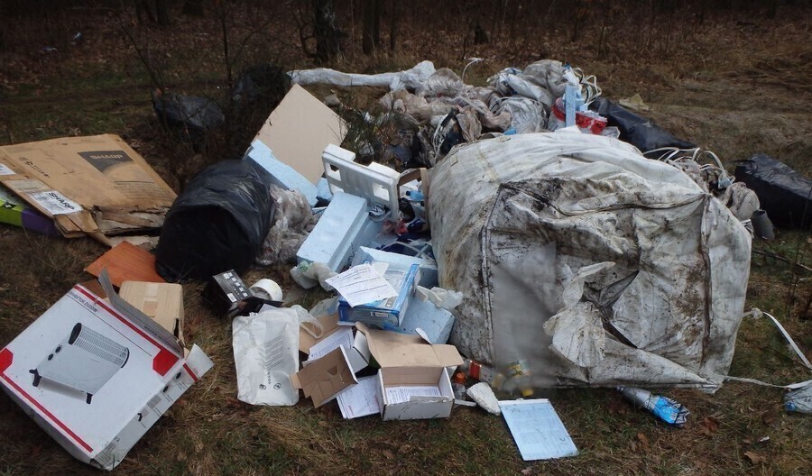 Zdjęcie 1: Strażnicy mówią „zero tolerancji” i ścigają „śmieciarzy” 