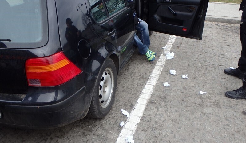 Zdjęcie 4: Strażnicy mówią „zero tolerancji” i ścigają „śmieciarzy” 