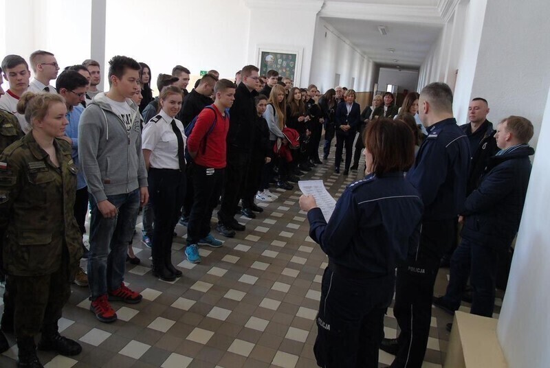 Zdjęcie 6: Uczniowie z Bujen w Turnieju Klas Policyjnych