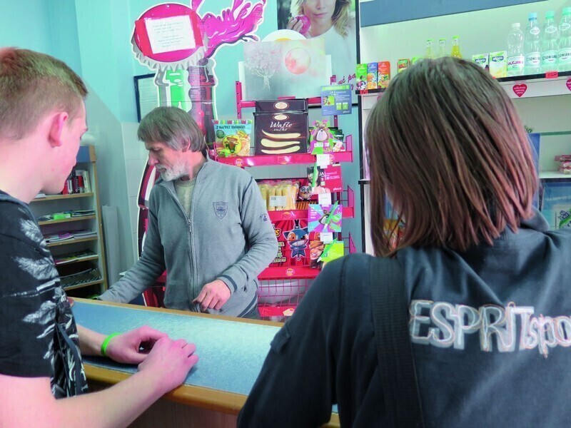 Zdjęcie 2: Co słychać w szkolnych sklepikach?