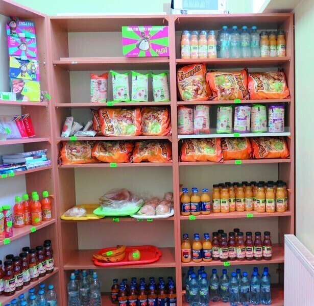 Zdjęcie 5: Co słychać w szkolnych sklepikach?