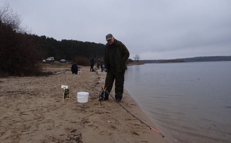Zdjęcie 6: Sezon wędkarski zaczęli od sprzątania