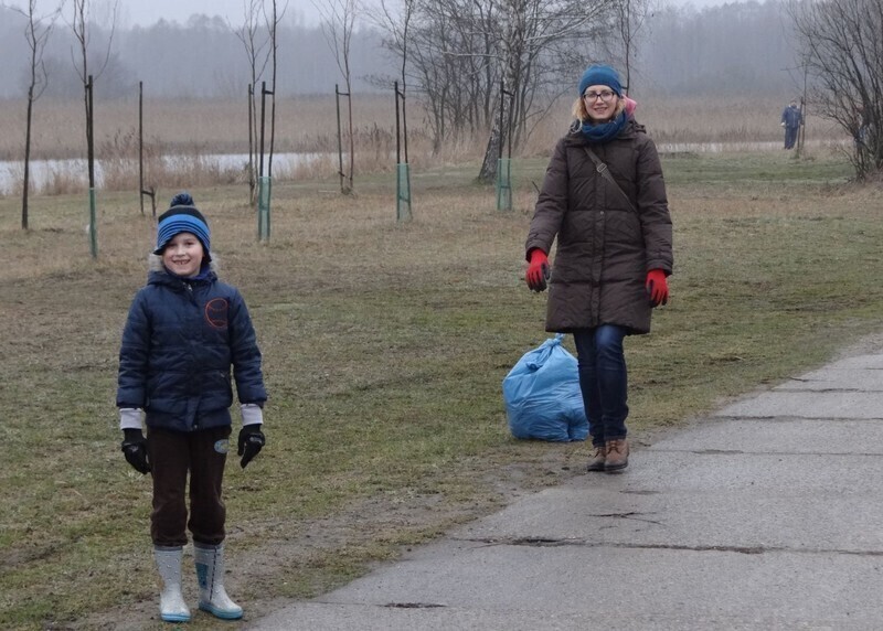 Zdjęcie 17: Sezon wędkarski zaczęli od sprzątania