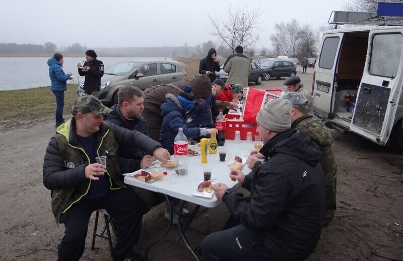 Zdjęcie 18: Sezon wędkarski zaczęli od sprzątania