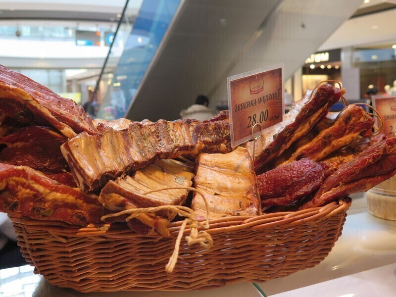 Zdjęcie 12: Przedświąteczna zabawa w piotrkowskiej galerii