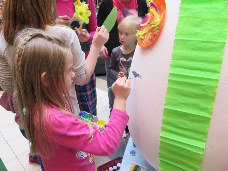 Zdjęcie 14: Przedświąteczna zabawa w piotrkowskiej galerii