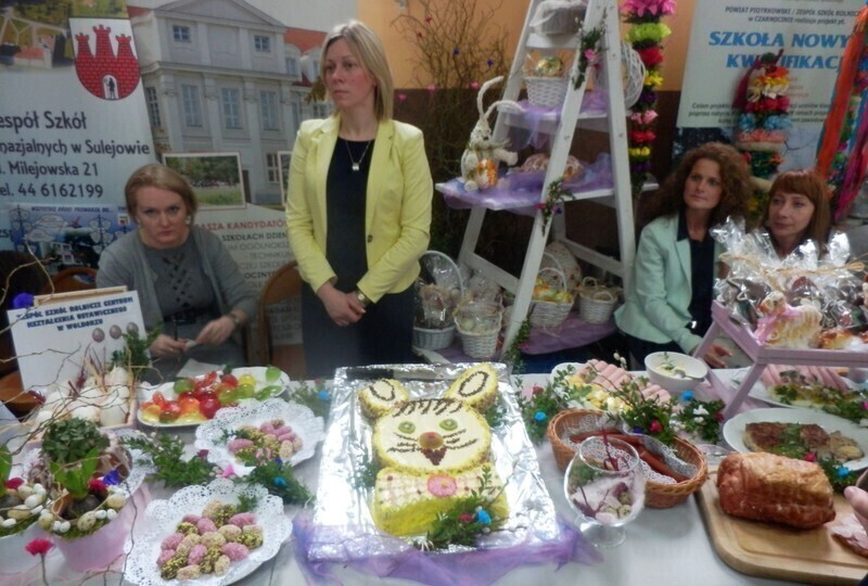 Zdjęcie 4: Stoły uginały się od jadła 