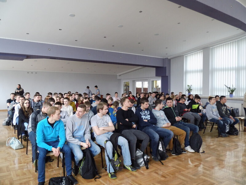 Zdjęcie 2: Politechnika Częstochowska wspiera piotrkowską młodzież