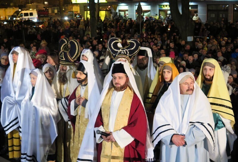 Zdjęcie 6: Męka i śmierć Jezusa na ulicach Piotrkowa 