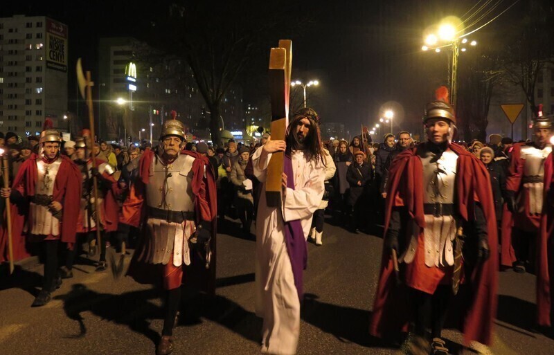Zdjęcie 26: Męka i śmierć Jezusa na ulicach Piotrkowa 