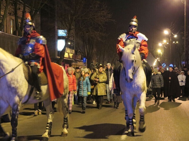 Zdjęcie 28: Męka i śmierć Jezusa na ulicach Piotrkowa 
