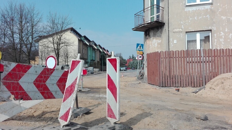 Wiślana nadal częściowo nieprzejezdna dla ruchu