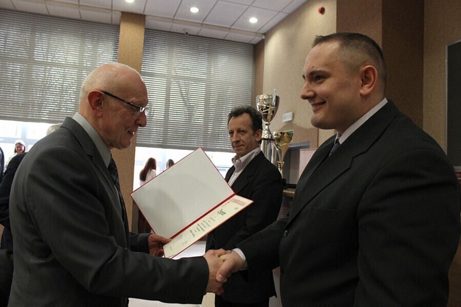 Zdjęcie 1: Gimnazjum nr 5 znów najlepsze w województwie łódzkim