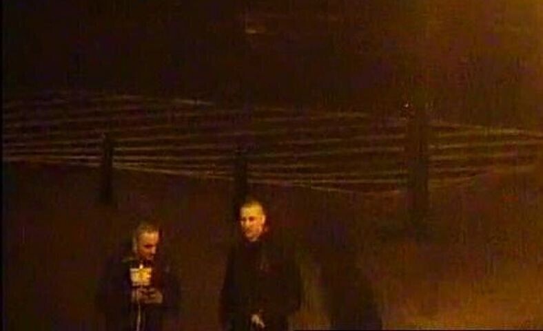 Zdjęcie 3: Rozpoznajesz wandali, którzy zniszczyli pomnik? 