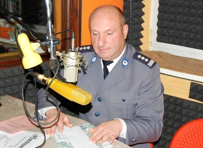 Zdjęcie 1: Komendant Olejnik odchodzi na emeryturę