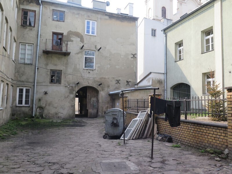 Zdjęcie 6: Podwórka Starego Miasta w Piotrkowie 