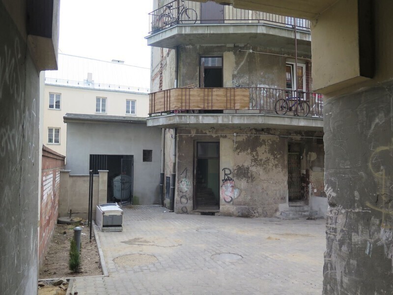 Zdjęcie 11: Podwórka Starego Miasta w Piotrkowie 