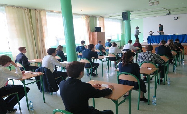 Zdjęcie 1: Gimnazjaliści rozpoczęli egzaminy