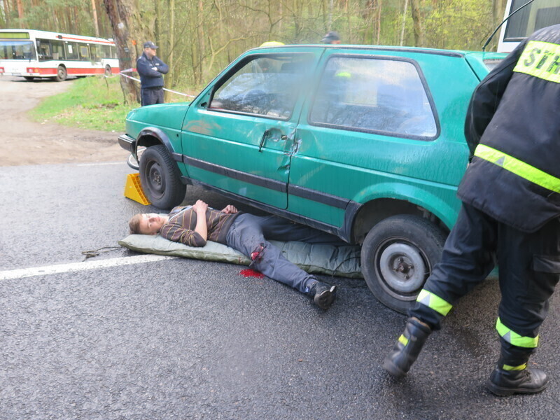 Zdjęcie 3: Osiemnastu rannych w wypadku na Wolborskiej