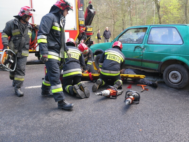 Zdjęcie 9: Osiemnastu rannych w wypadku na Wolborskiej