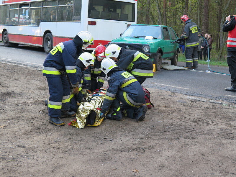 Zdjęcie 17: Osiemnastu rannych w wypadku na Wolborskiej