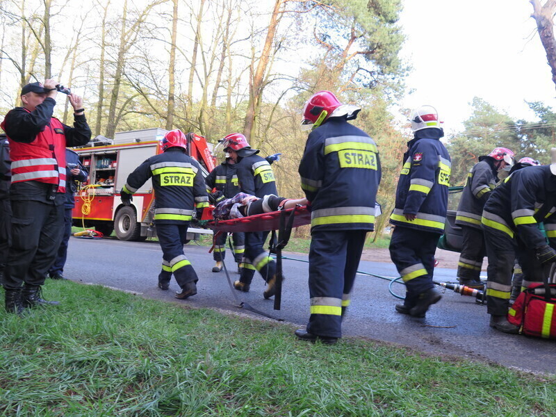 Zdjęcie 22: Osiemnastu rannych w wypadku na Wolborskiej