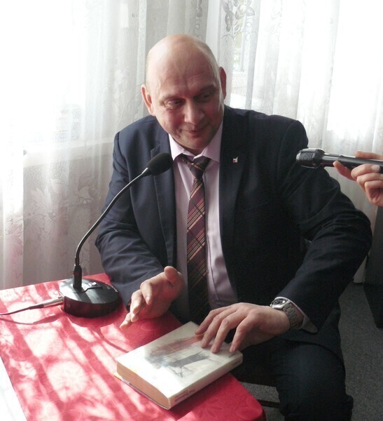 Zdjęcie 3: Samorządowcy czytali uczniom z Bujen 