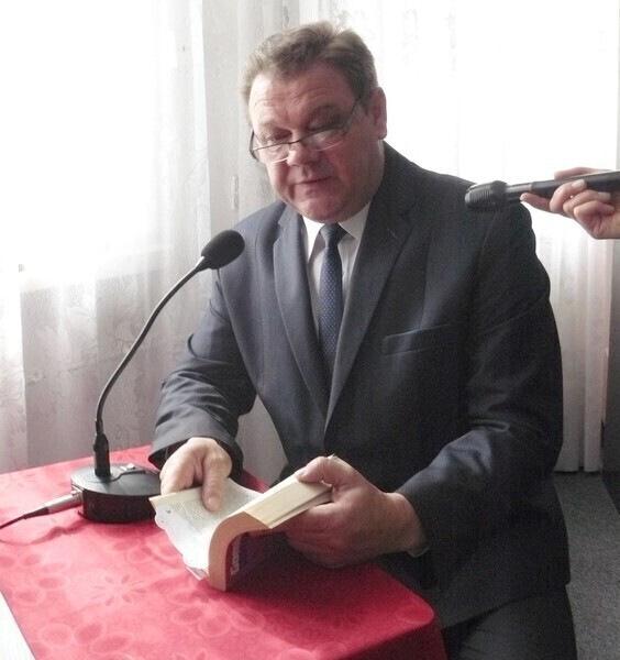 Zdjęcie 4: Samorządowcy czytali uczniom z Bujen 