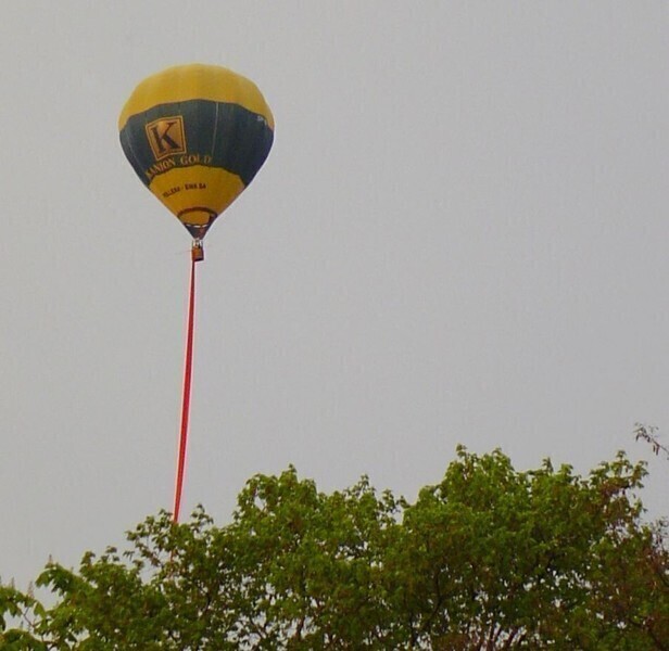 Zdjęcie 8: Piotrków 2004. To dopiero była flaga!