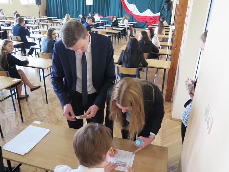 Zdjęcie 12: Ruszyły matury. Dziś język polski [AKTUALIZACJA]