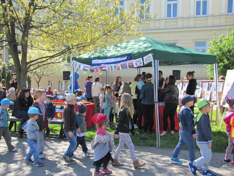 Zdjęcie 11: Dzień Europy w Piotrkowie