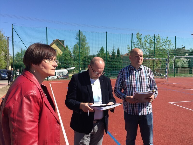 Zdjęcie 4: Odbiór techniczny boiska przy Ceramicznej