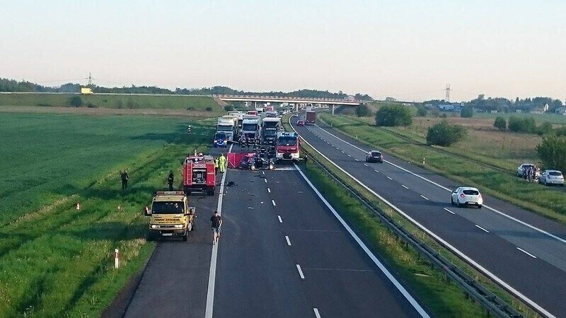 Zdjęcie 3: Śmiertelny wypadek na A1