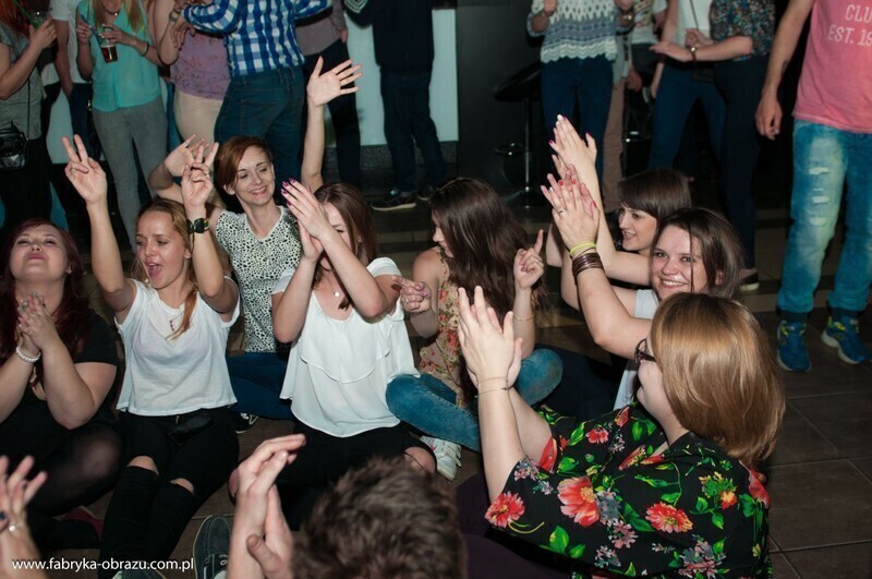 Zdjęcie 2: Tak się bawią studenci