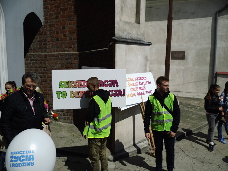 Zdjęcie 6: Ulicami Piotrkowa przeszedł Marsz dla Życia i Rodziny