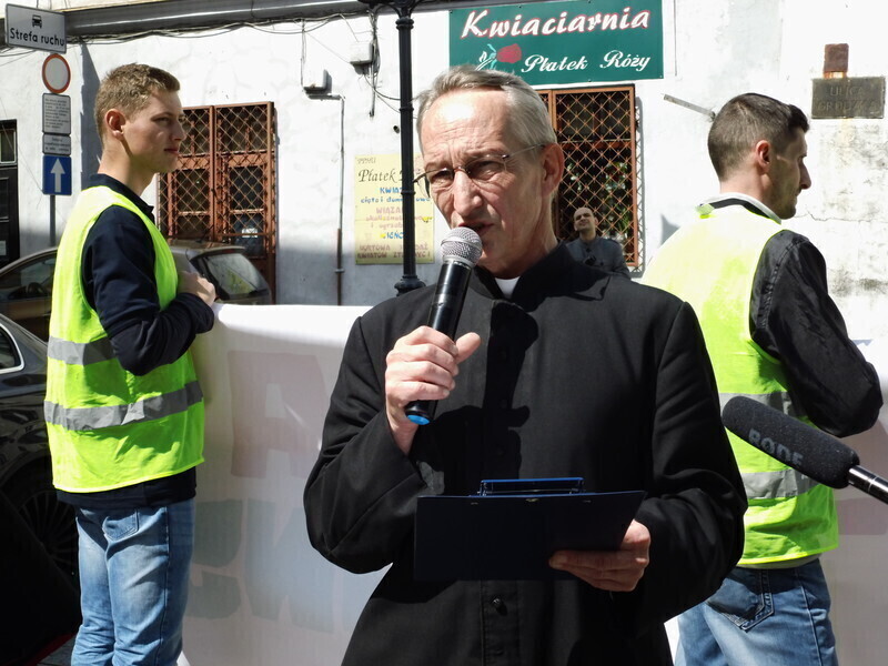 Zdjęcie 18: Ulicami Piotrkowa przeszedł Marsz dla Życia i Rodziny