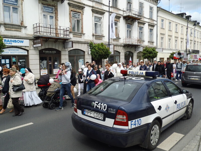 Zdjęcie 35: Ulicami Piotrkowa przeszedł Marsz dla Życia i Rodziny